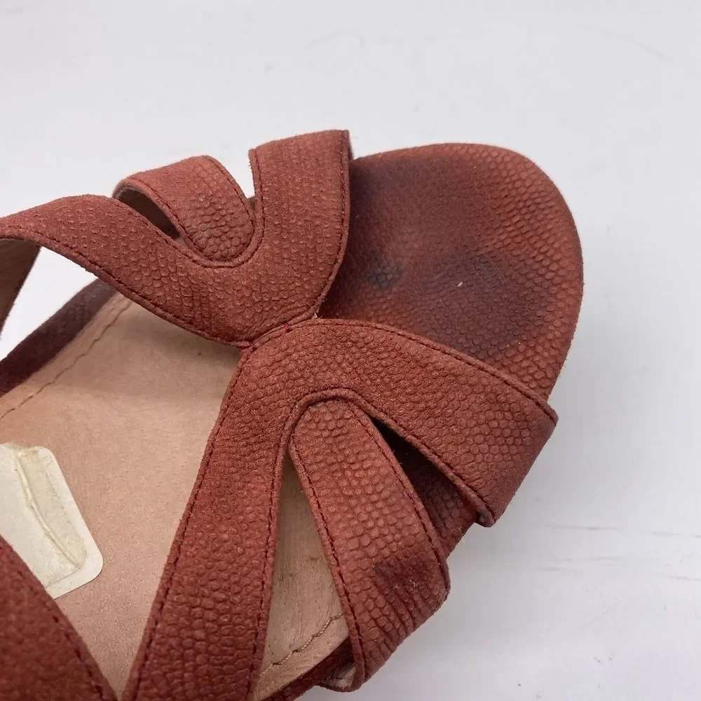 Nurture Rust Color Cork Platform Heels Size 9.5